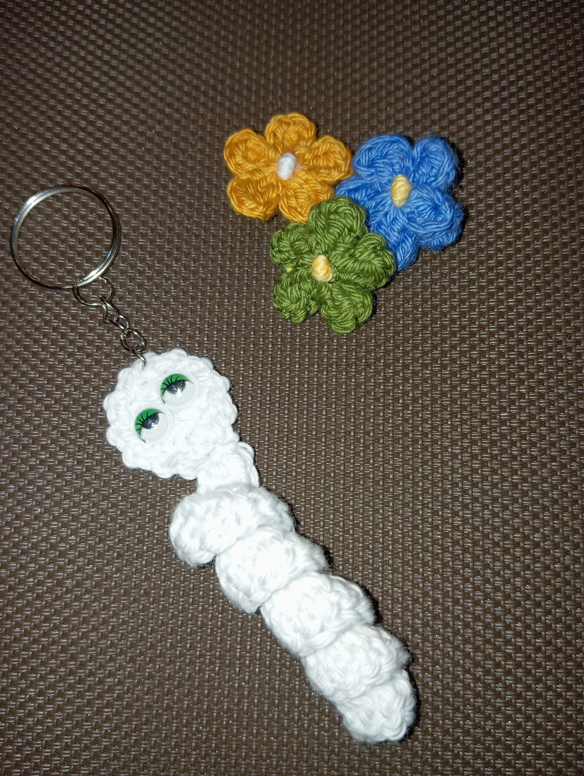 Llavero gusanitos🐛 - Imagen 2