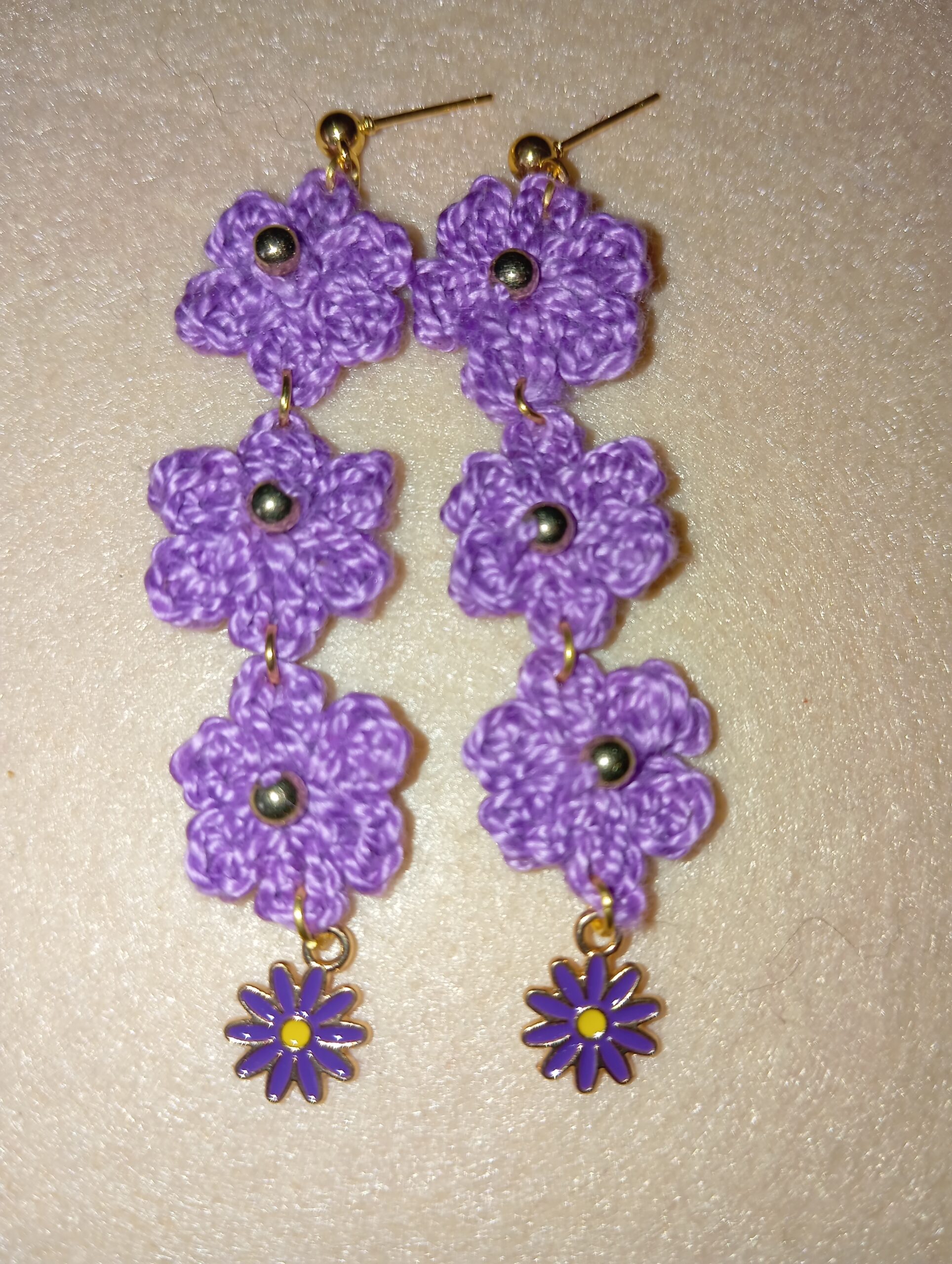 Pendientes de margaritas y abeja 馃悵 - Imagen 3