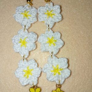 Pendientes margaritas con mariposas